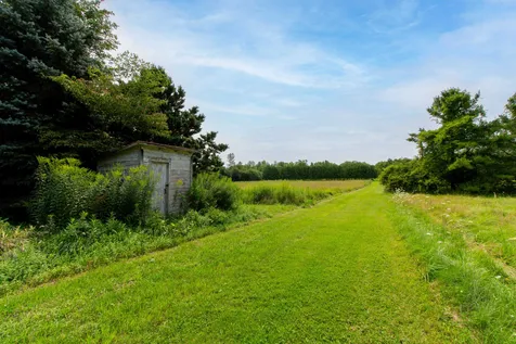 59 Pearl Street Grand Isle VT 05458