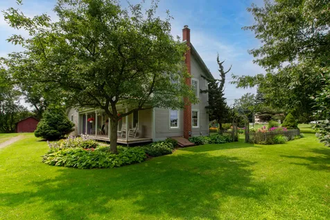 59 Pearl Street Grand Isle VT 05458