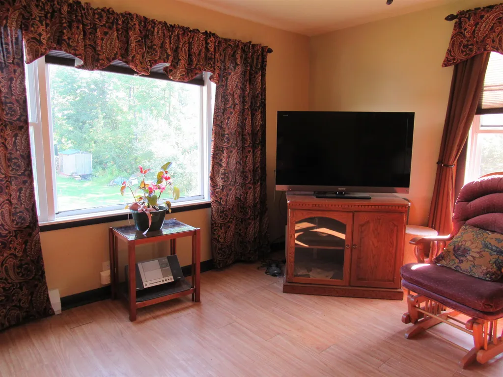 3 1st Street Gorham NH 03581