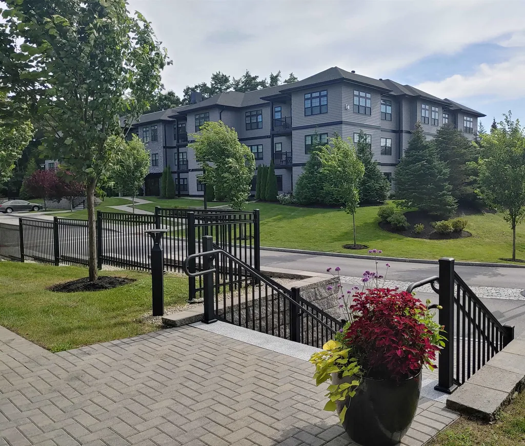 2075 Lafayette Road Portsmouth NH 03801