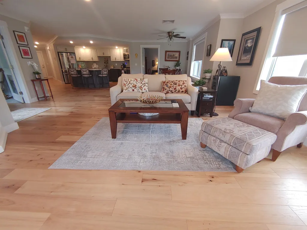 2075 Lafayette Road Portsmouth NH 03801