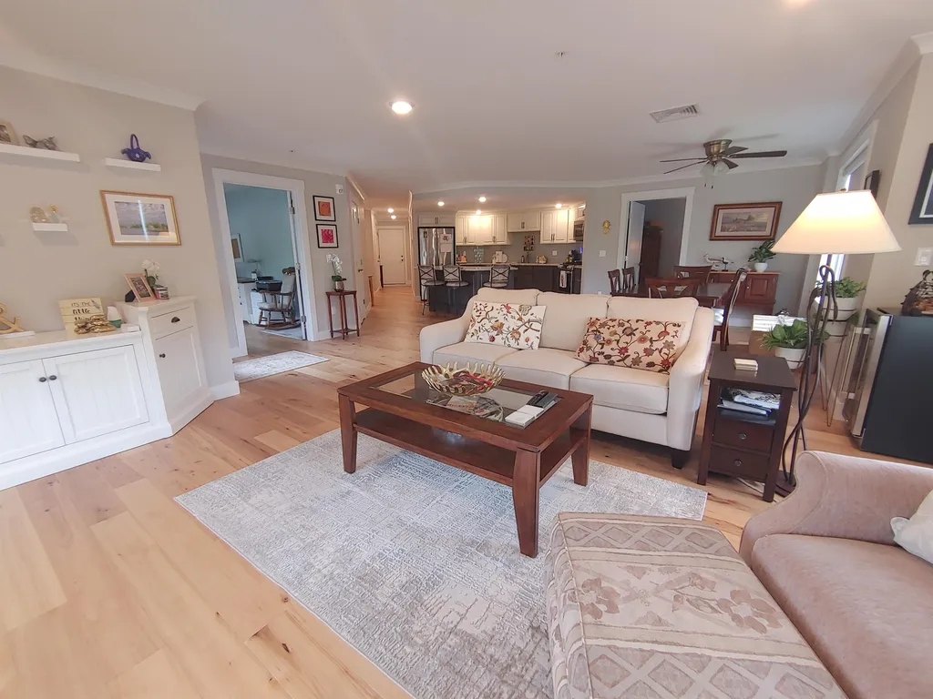 2075 Lafayette Road Portsmouth NH 03801