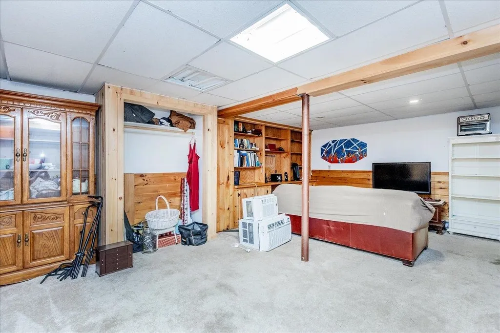 23r Kendall Pond Road Derry NH 03038
