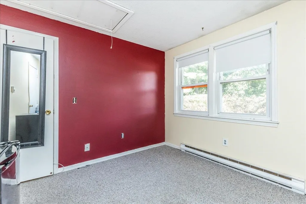 23r Kendall Pond Road Derry NH 03038