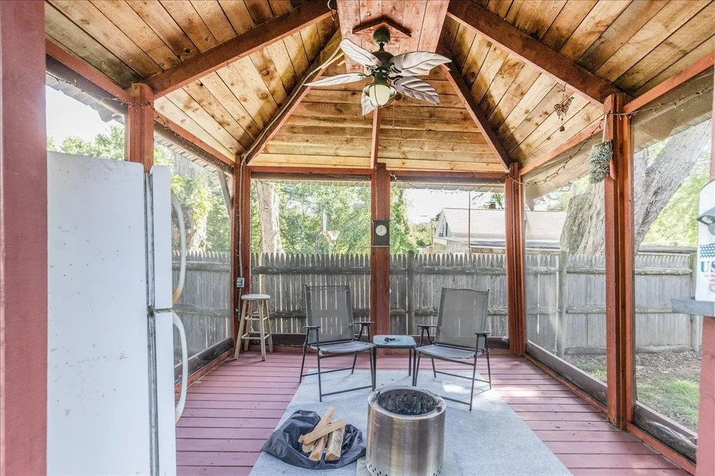 23r Kendall Pond Road Derry NH 03038
