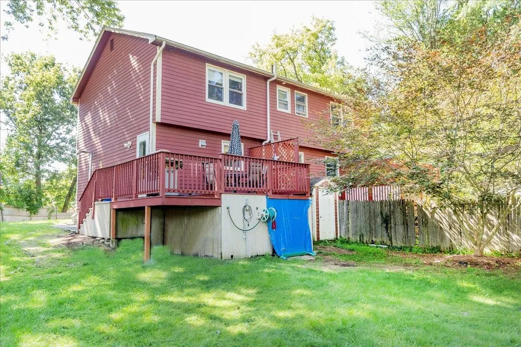 23r Kendall Pond Road Derry NH 03038