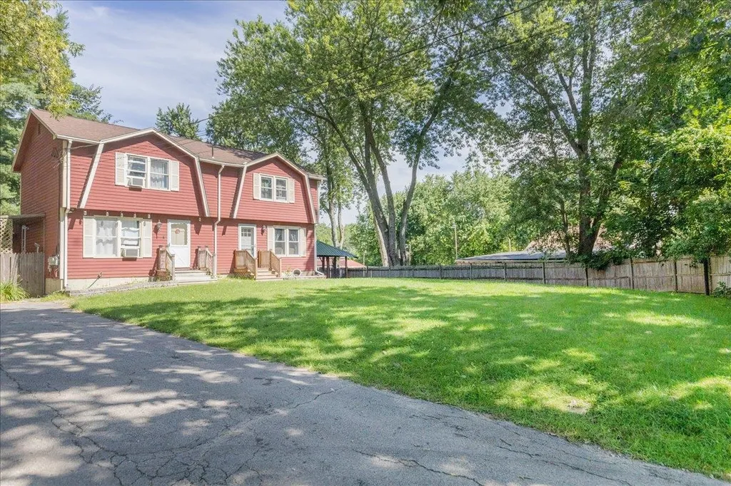 23r Kendall Pond Road Derry NH 03038