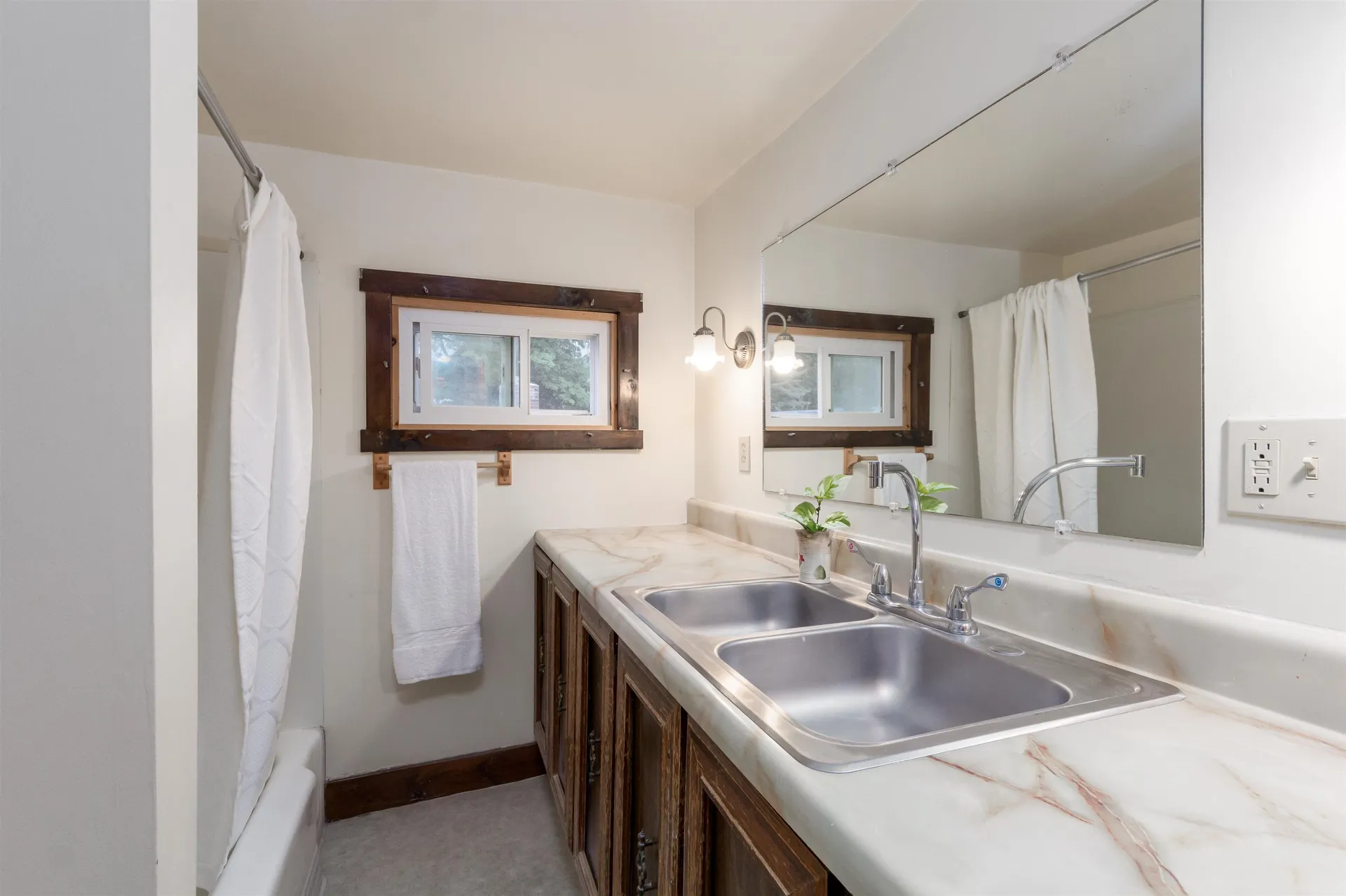 98 Vine Street Northfield VT 05663