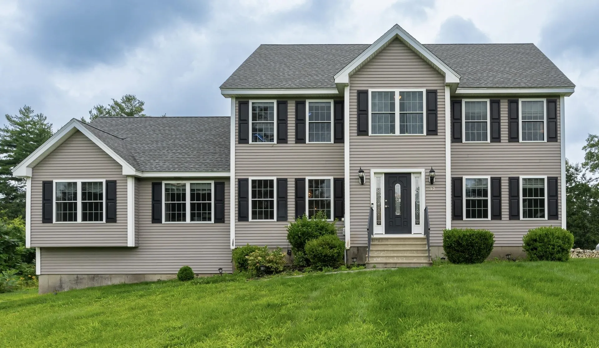 32 Goldfinch Drive Pelham NH 03076