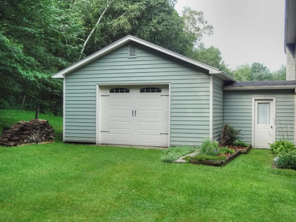 55 Honey Hill Road Hinesburg VT 05461