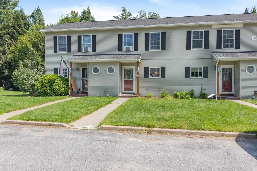 54 Colonial Road Fairfax VT 05454