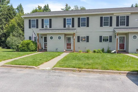 54 Colonial Road Fairfax VT 05454