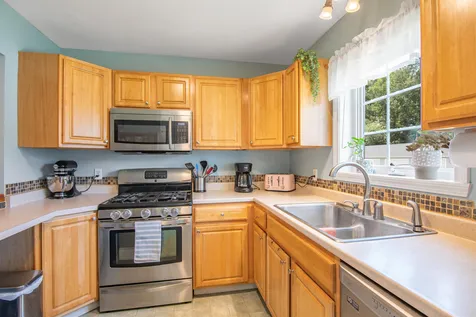 54 Colonial Road Fairfax VT 05454