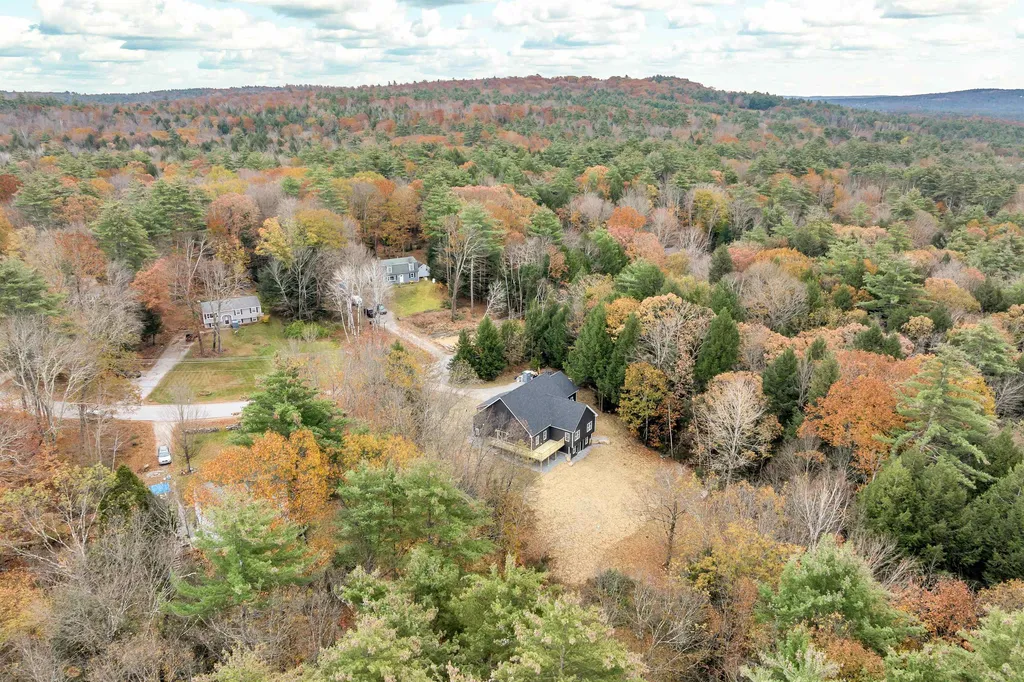 177 Tanglewood Drive Henniker NH 03242