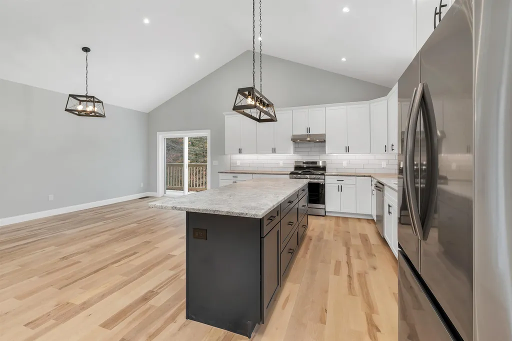 177 Tanglewood Drive Henniker NH 03242