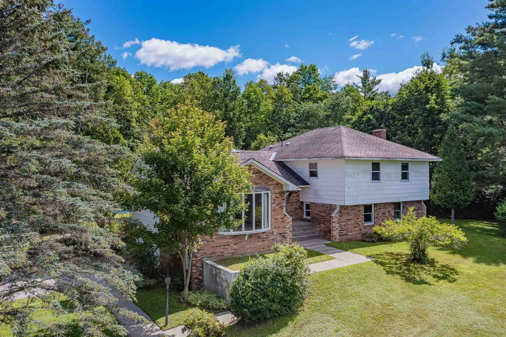 36 Deerfield Drive Montpelier VT 05602