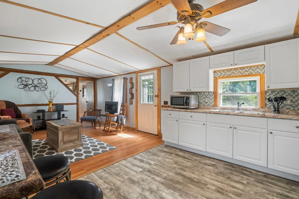 17 Hillside Drive Allenstown NH 03275