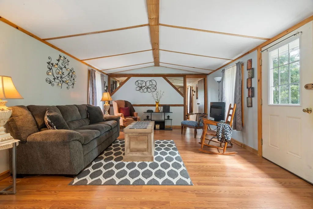 17 Hillside Drive Allenstown NH 03275