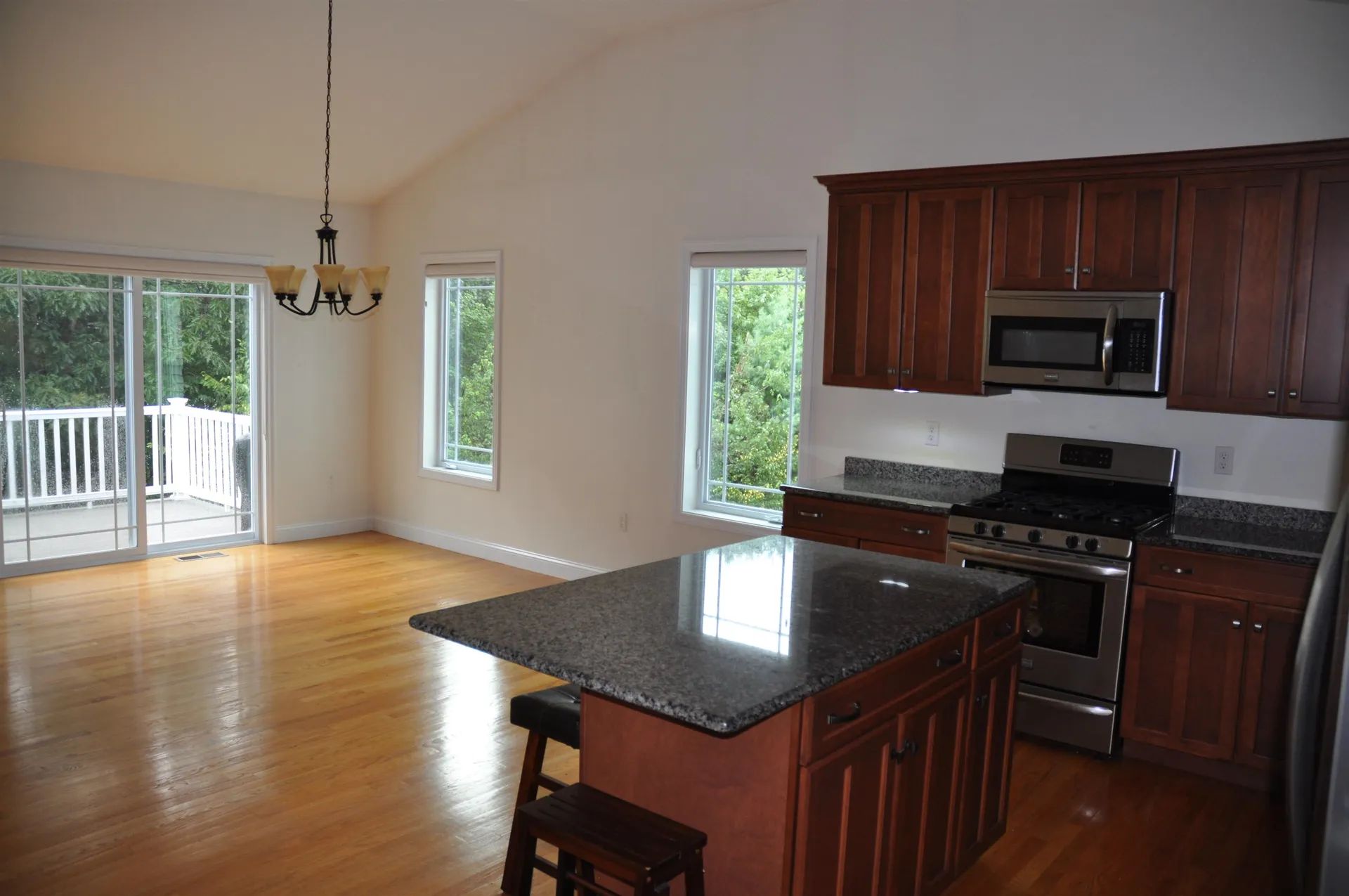 5 Evergreen Way Windham NH 03087