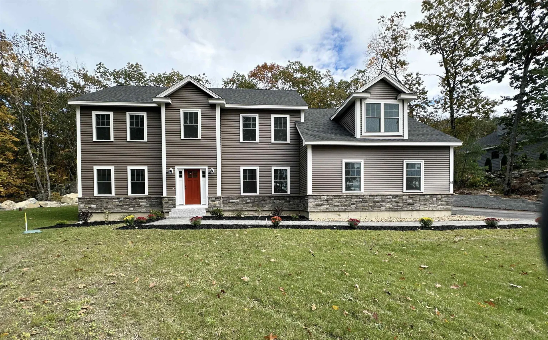 48 Burnham Road Windham NH 03087
