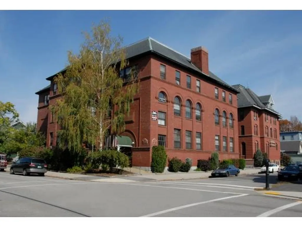 124 Orange Street Manchester NH 03102