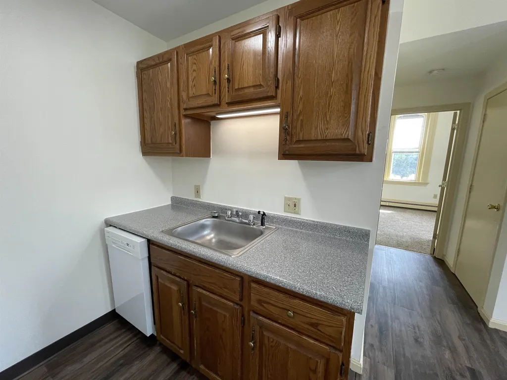124 Orange Street Manchester NH 03102