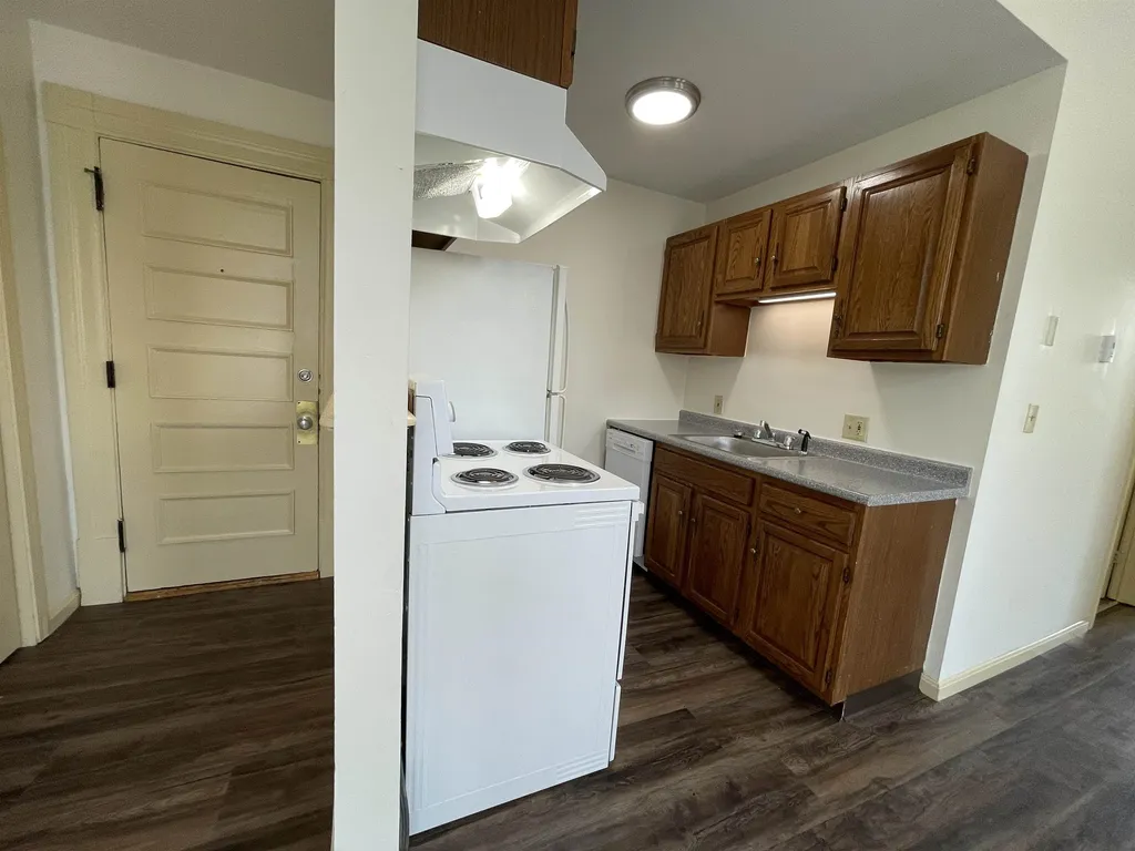 124 Orange Street Manchester NH 03102