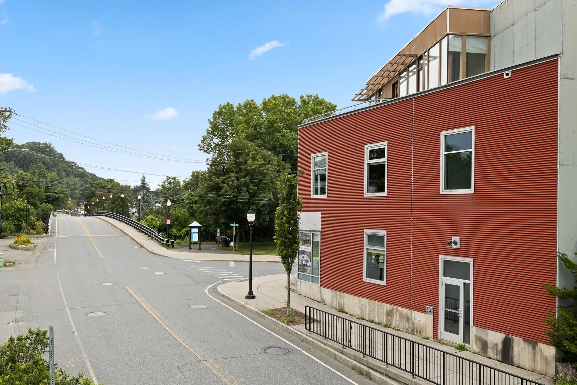 15 Railroad Row Hartford VT 05001
