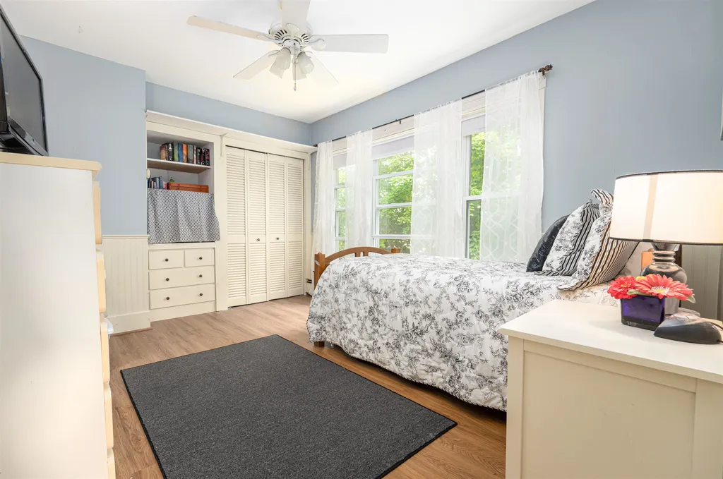15 Jefferson Street Derry NH 03038