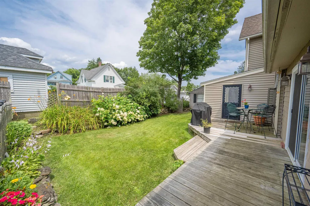 15 Jefferson Street Derry NH 03038
