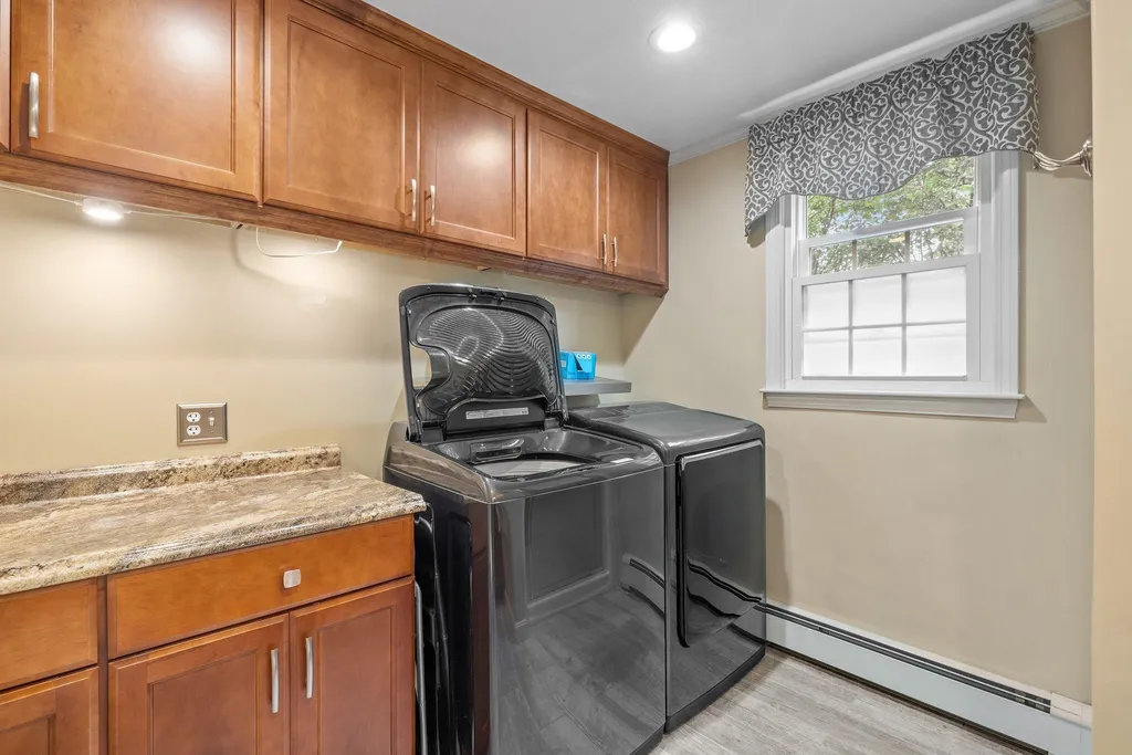 51 Woodrow Avenue Franklin NH 03235