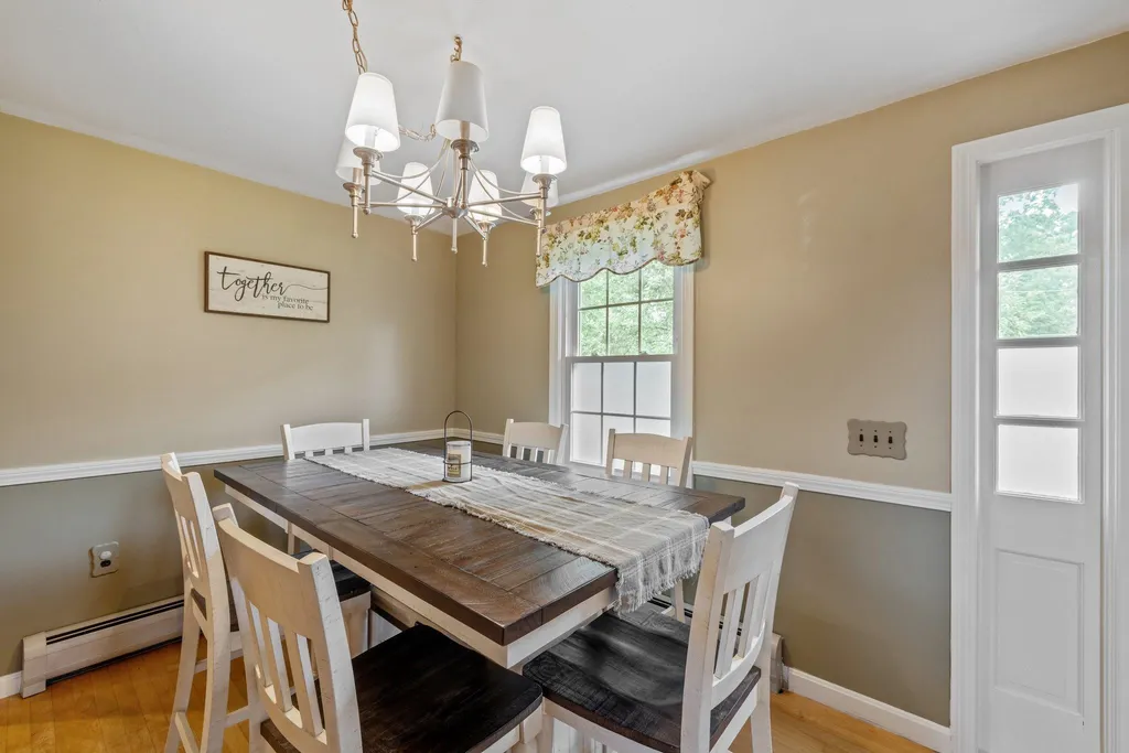 51 Woodrow Avenue Franklin NH 03235