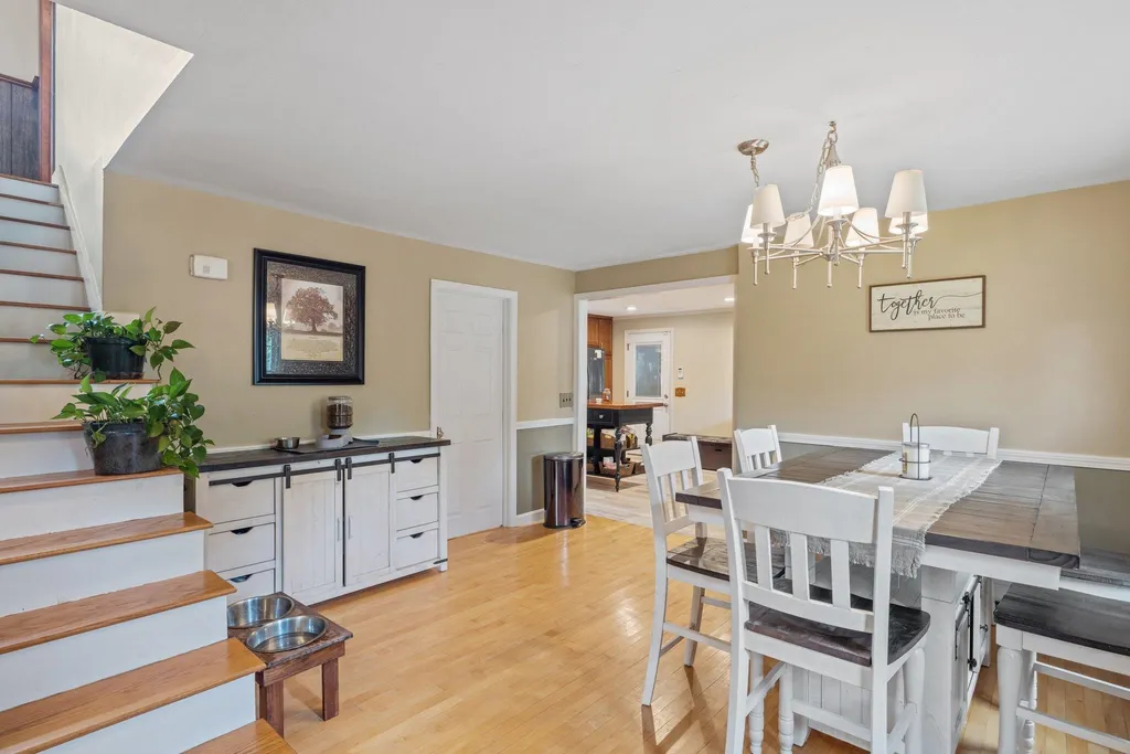 51 Woodrow Avenue Franklin NH 03235