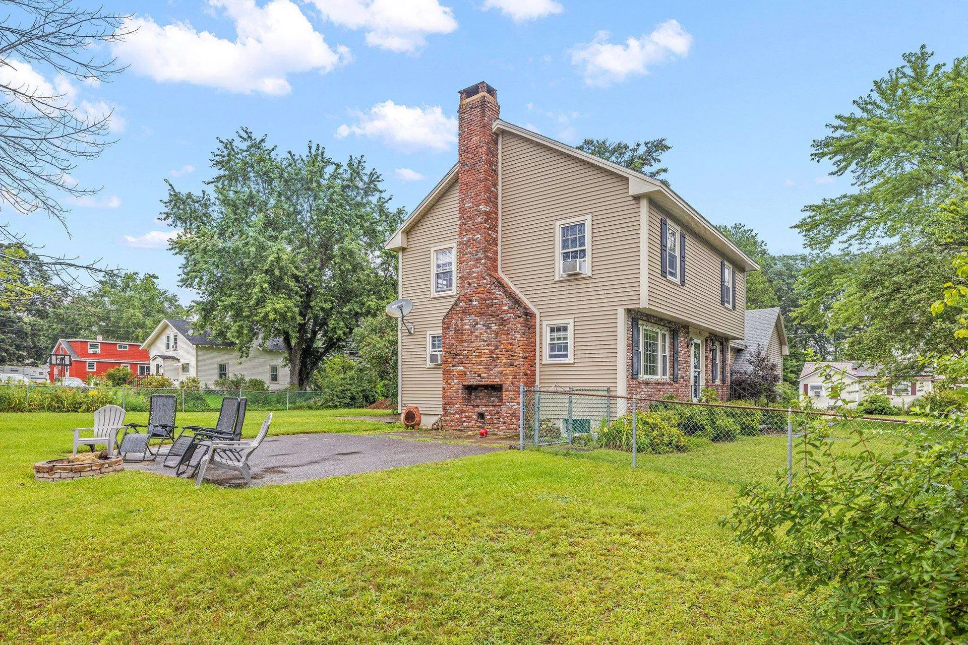 51 Woodrow Avenue Franklin NH 03235