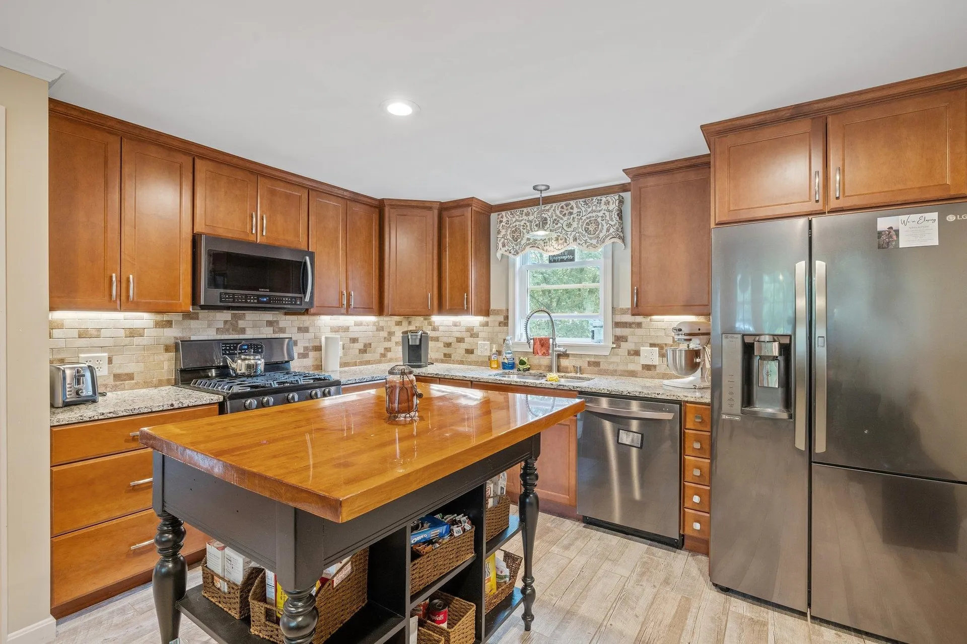 51 Woodrow Avenue Franklin NH 03235