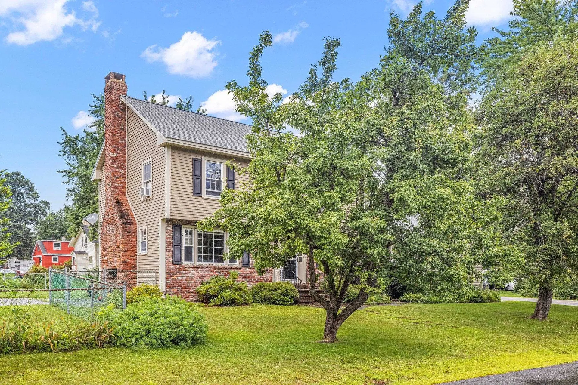 51 Woodrow Avenue Franklin NH 03235