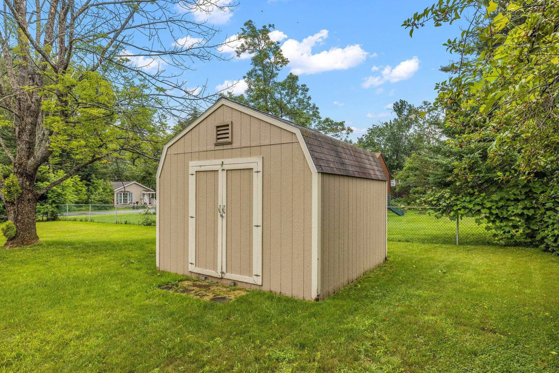 51 Woodrow Avenue Franklin NH 03235