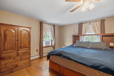 51 Woodrow Avenue Franklin NH 03235