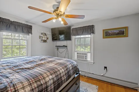 51 Woodrow Avenue Franklin NH 03235