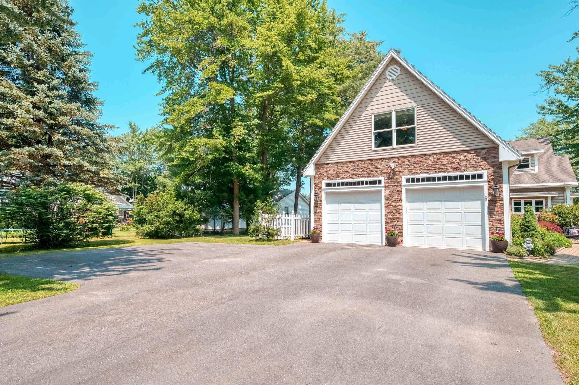 9 Davis Road Gilford NH 03249