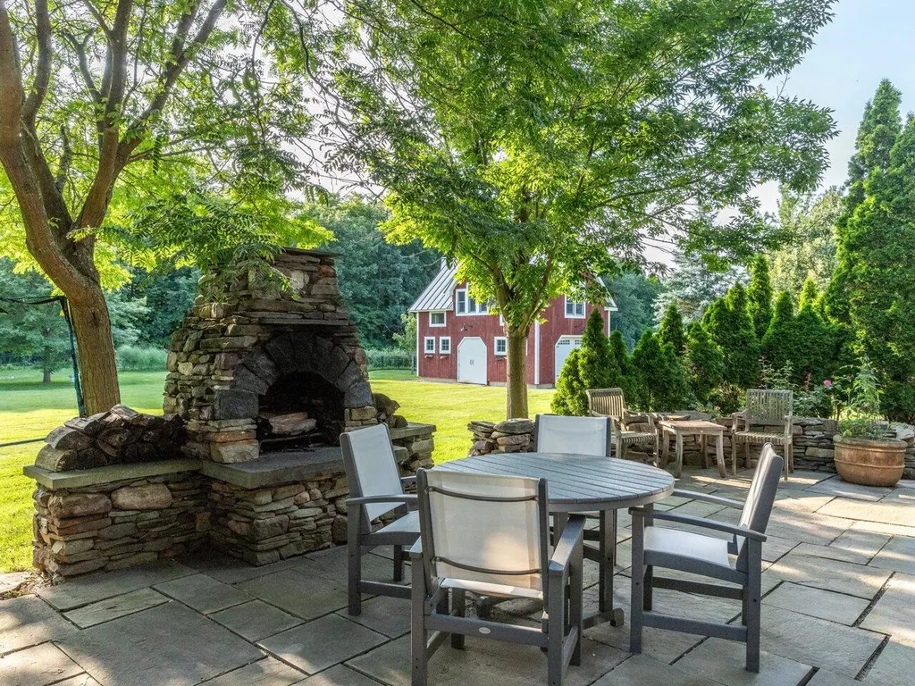 798 Ridgefield Road Shelburne VT 05482