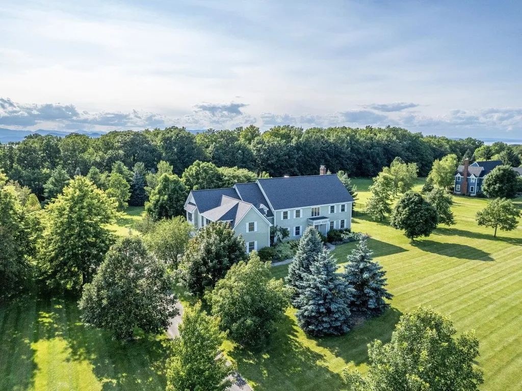 798 Ridgefield Road Shelburne VT 05482