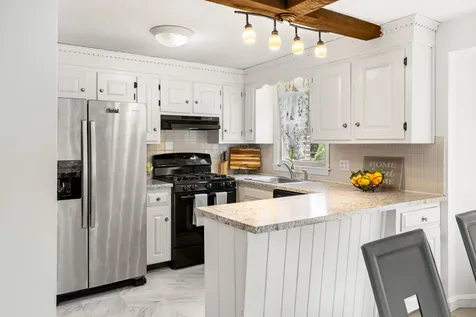 115 Cannongate Iii Road Nashua NH 03063