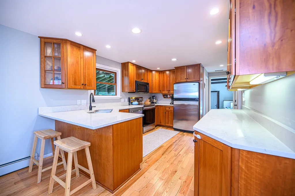 55 South Road North Hampton NH 03862