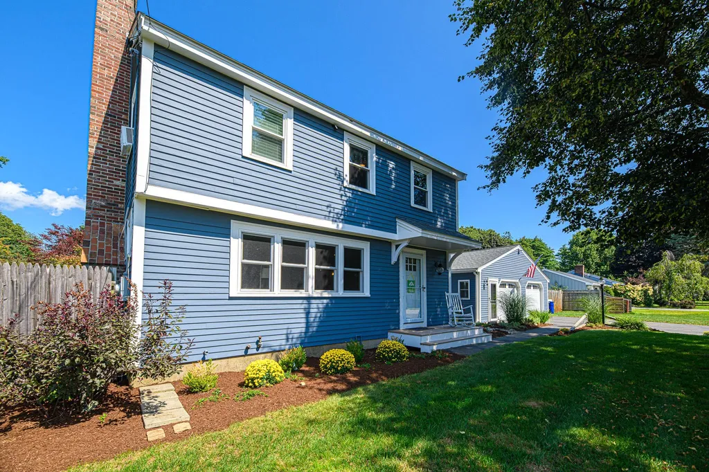 55 South Road North Hampton NH 03862