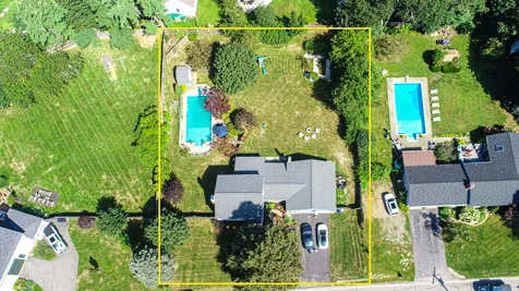 55 South Road North Hampton NH 03862