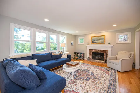 55 South Road North Hampton NH 03862