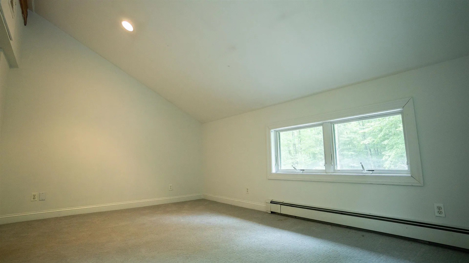 1044 Plain Road Hinsdale NH 03451