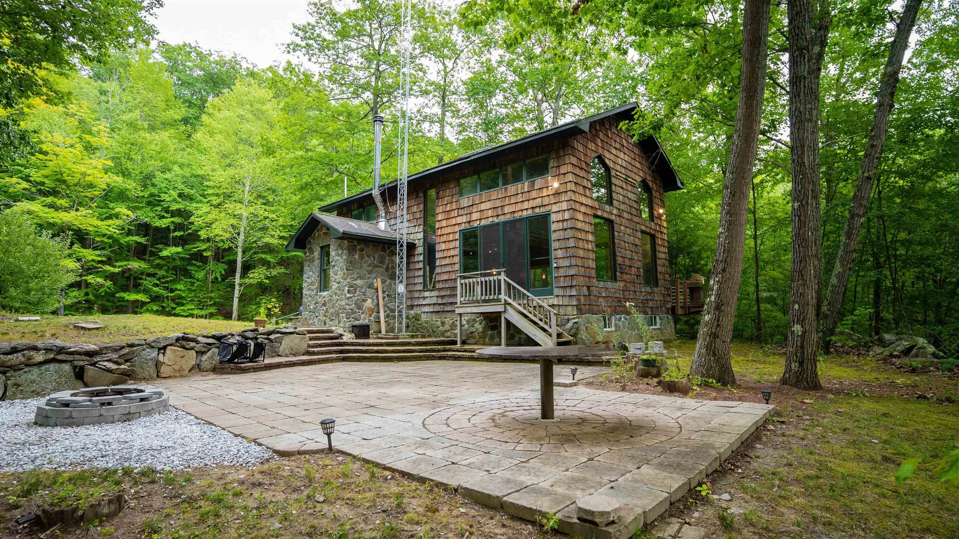 1044 Plain Road Hinsdale NH 03451