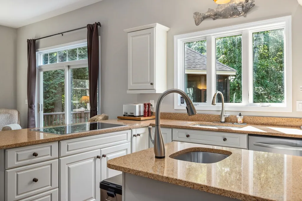 33 Boyce Road Eliot ME 03903